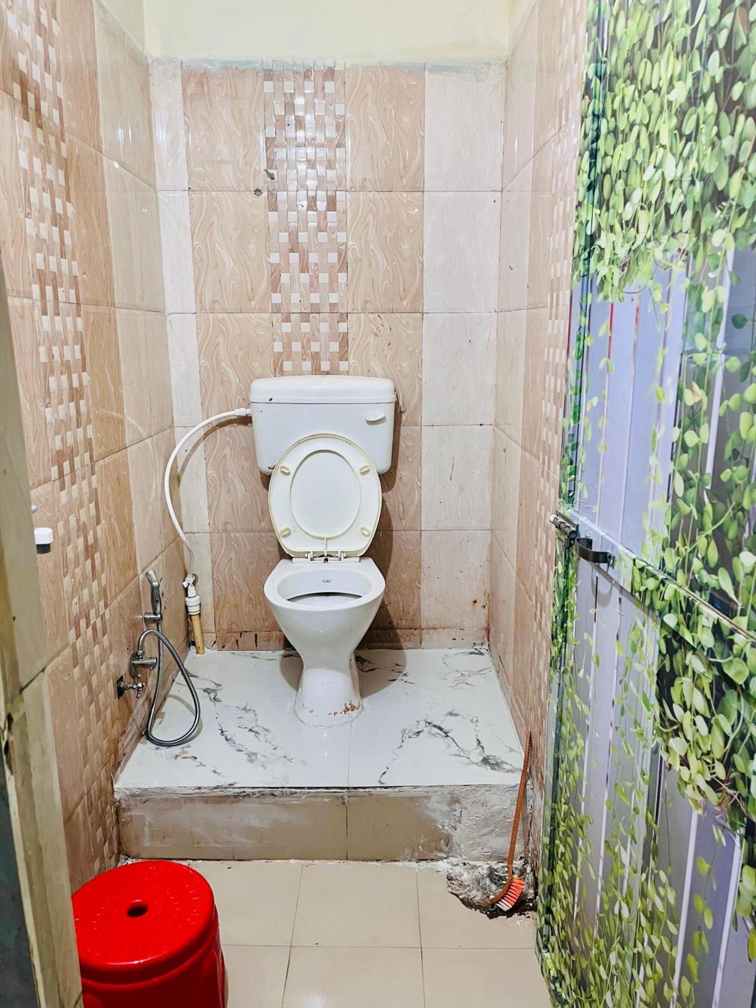 Rai Guest House Ujjain Extérieur photo