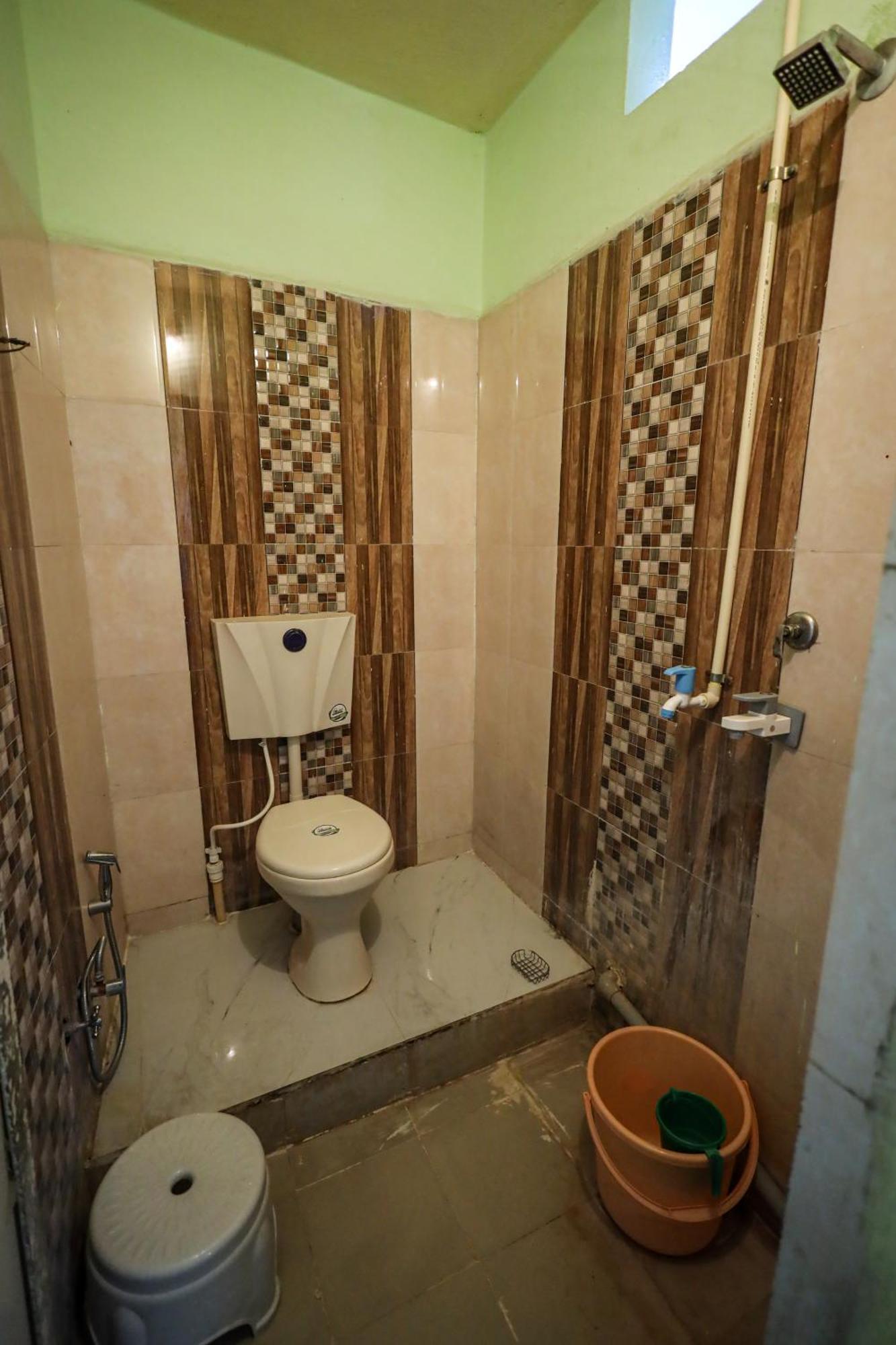 Rai Guest House Ujjain Extérieur photo