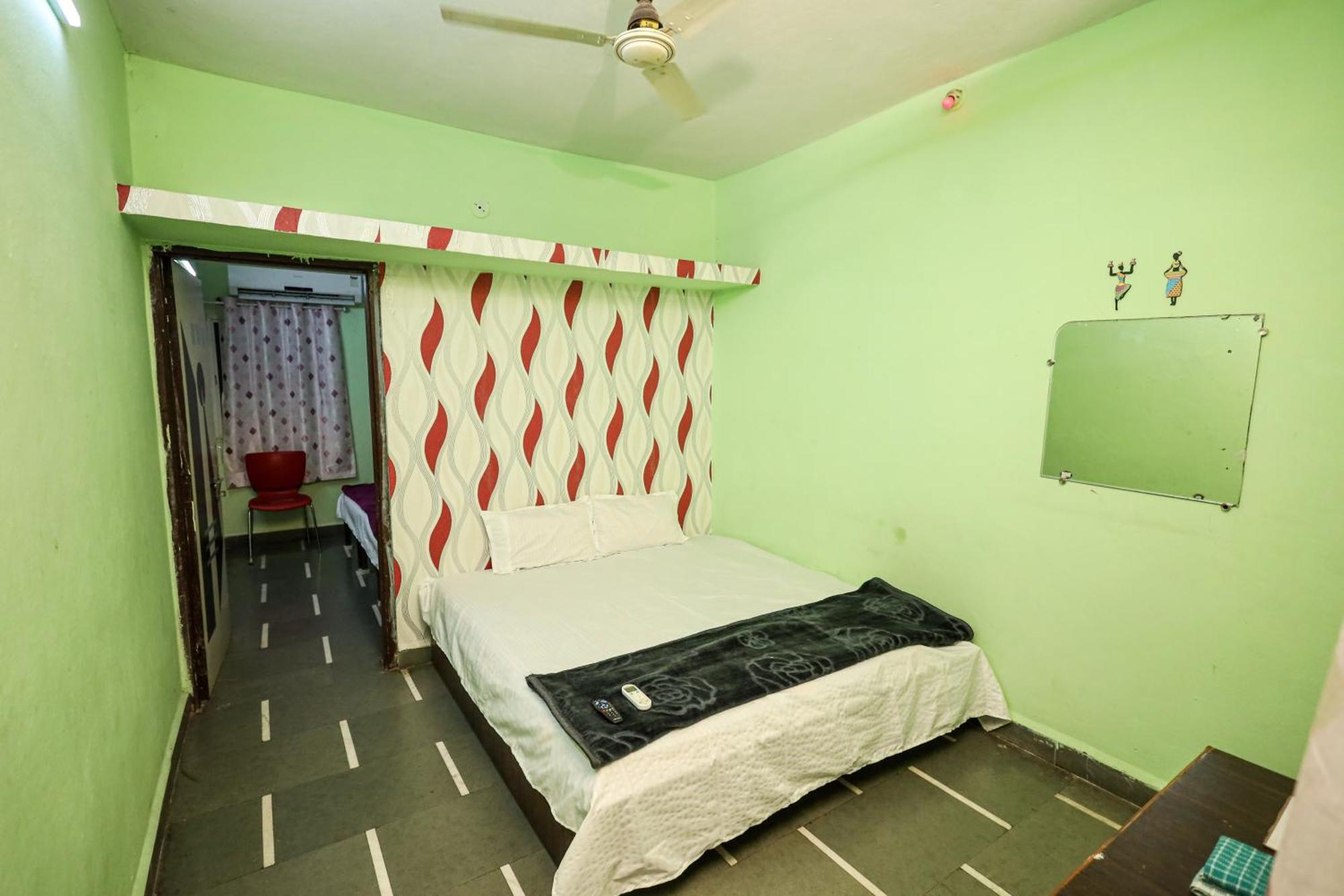 Rai Guest House Ujjain Extérieur photo