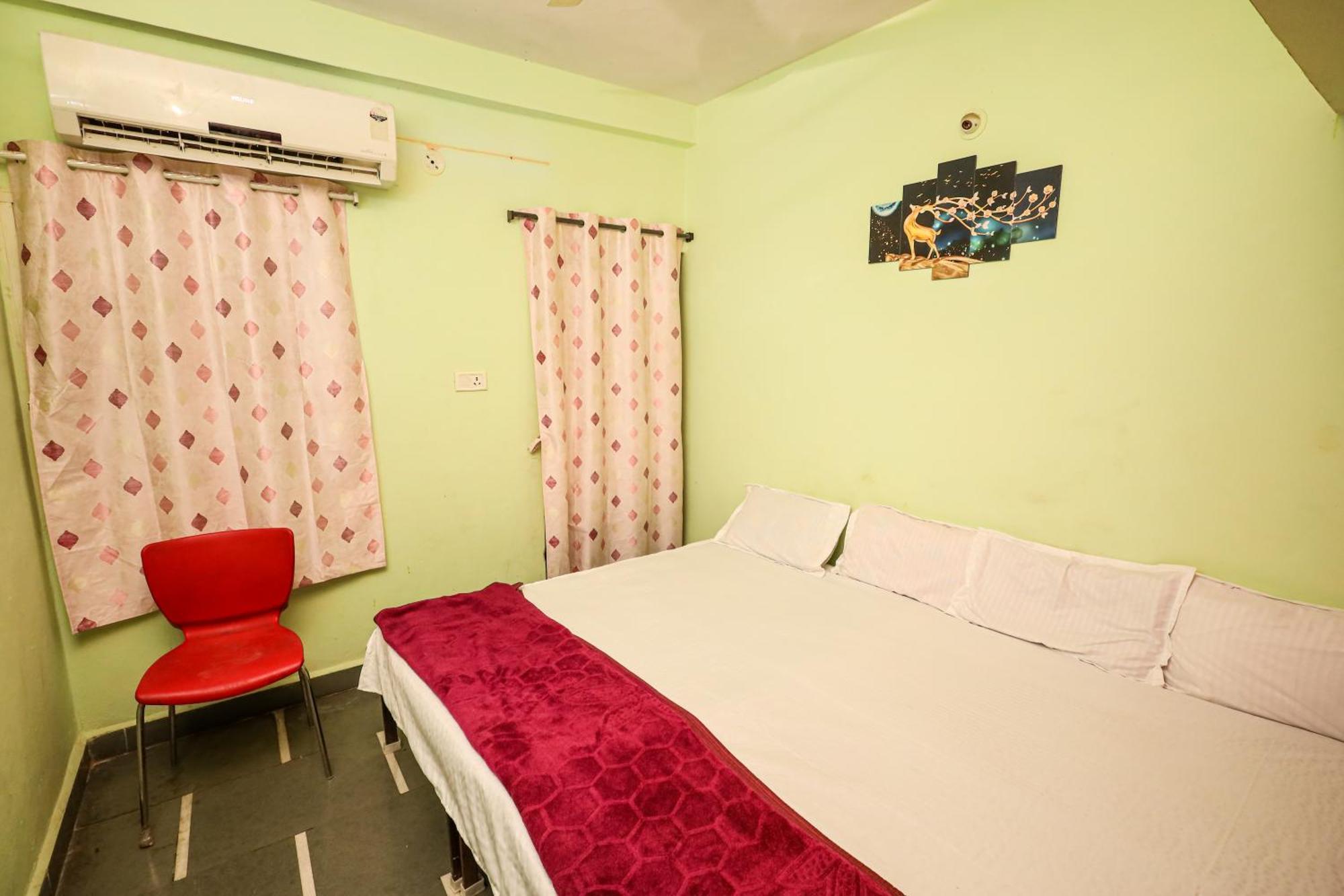 Rai Guest House Ujjain Extérieur photo